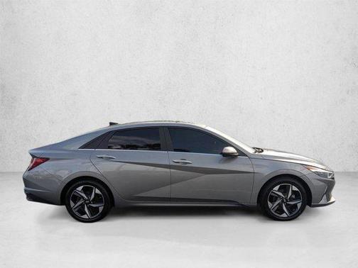 Fluid Metal 2023 Hyundai ELANTRA HEV Limited
