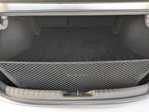 Fluid Metal 2023 Hyundai ELANTRA HEV Limited