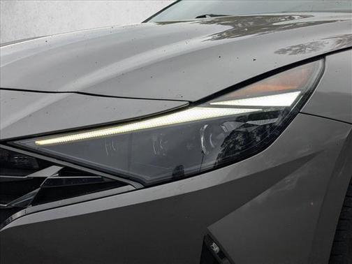 Fluid Metal 2023 Hyundai ELANTRA HEV Limited