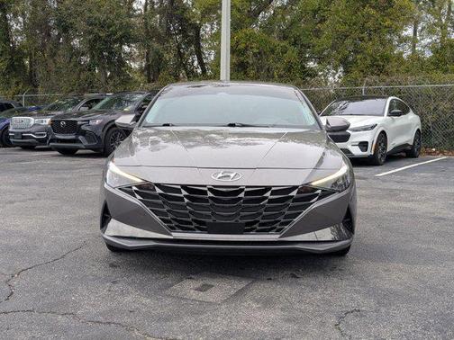 Fluid Metal 2023 Hyundai ELANTRA HEV Limited