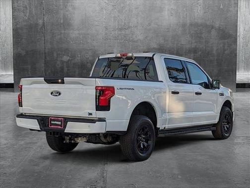 2025 Ford F-150 Lightning XLT