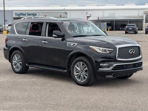 2021 INFINITI QX80 Luxe