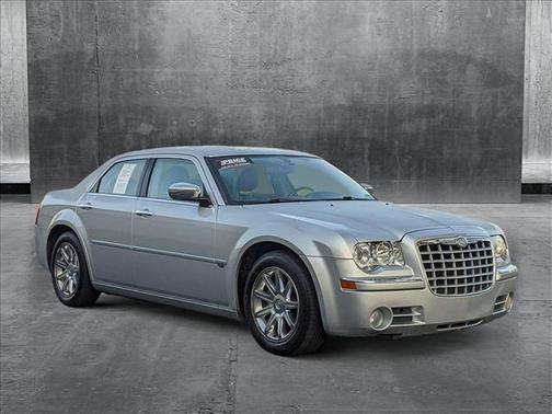 2005 Chrysler 300C Base