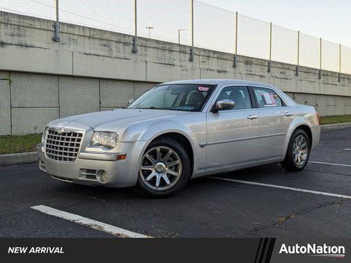 2005 Chrysler 300C Base