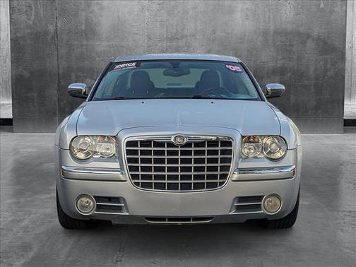2005 Chrysler 300C Base