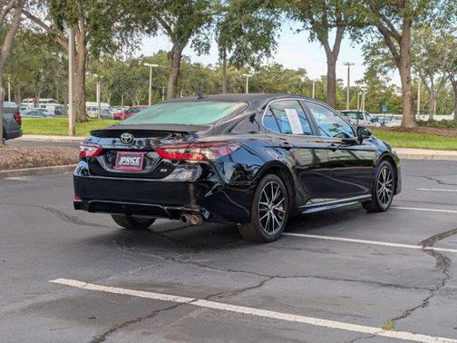2023 Toyota Camry SE
