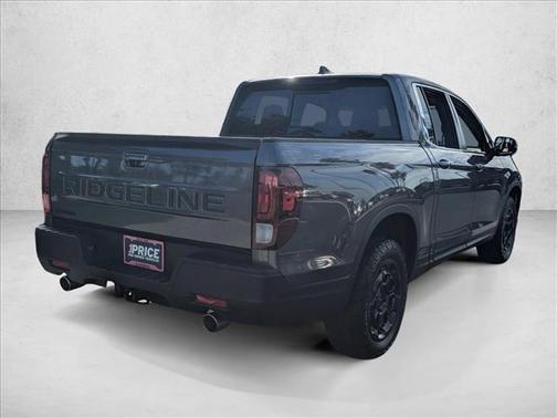 Crystal Black Pearl 2025 Honda Ridgeline RTL
