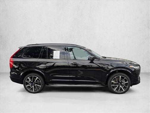 Onyx Black Metallic 2023 Volvo XC90 Recharge Plug-In Hybrid T8 Plus Dark Theme 7-Seater