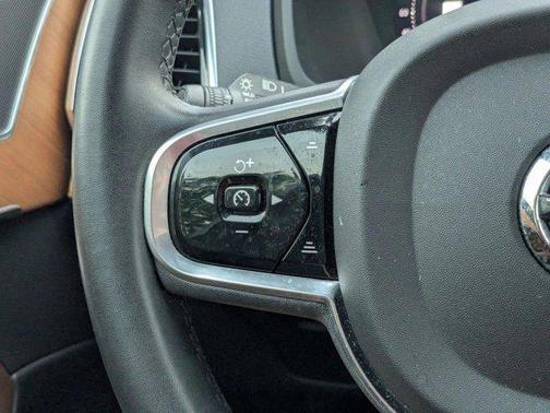 Onyx Black Metallic 2023 Volvo XC90 Recharge Plug-In Hybrid T8 Plus Dark Theme 7-Seater