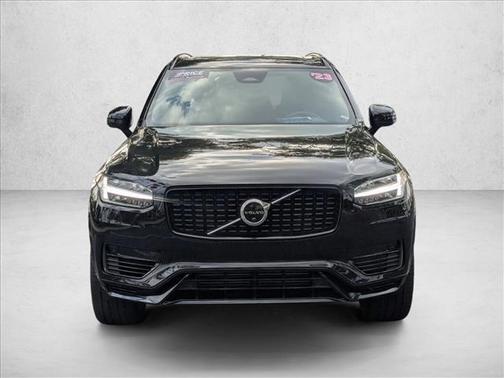 Onyx Black Metallic 2023 Volvo XC90 Recharge Plug-In Hybrid T8 Plus Dark Theme 7-Seater