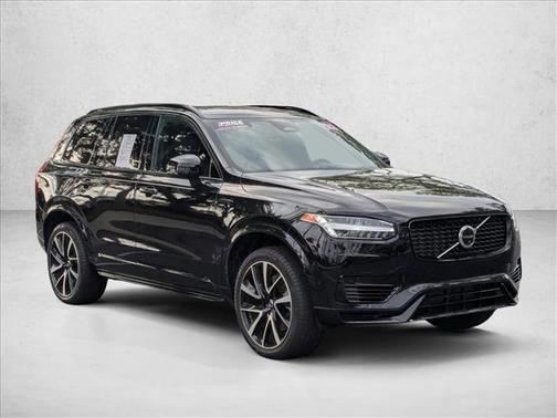 Onyx Black Metallic 2023 Volvo XC90 Recharge Plug-In Hybrid T8 Plus Dark Theme 7-Seater