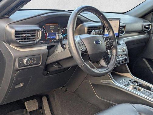 Rich Copper Metallic 2020 Ford Explorer XLT