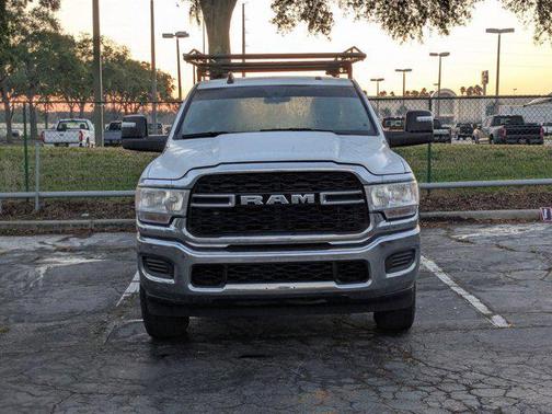 2024 RAM 2500 Tradesman Crew Cab 4x4 8' Box