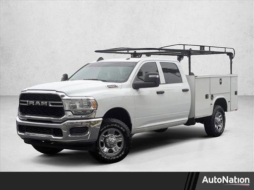 2024 RAM 2500 Tradesman Crew Cab 4x4 8' Box