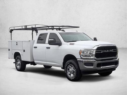 2024 RAM 2500 Tradesman Crew Cab 4x4 8' Box
