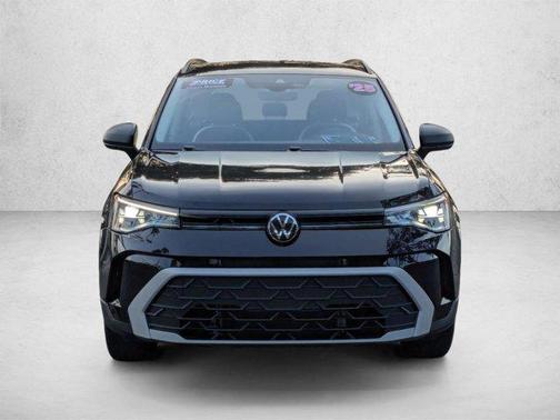 Deep Black Pearl 2025 Volkswagen Taos 1.5T S
