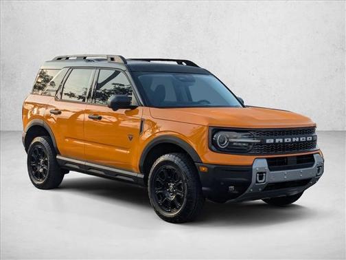 Orange Fury Metallic Tri-Coat 2026 Ford Bronco Sport Badlands