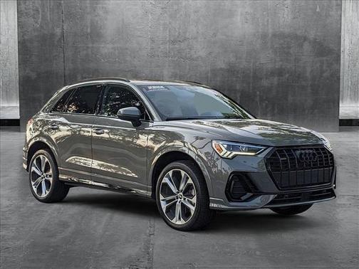 2022 Audi Q3 45 S line Premium Plus