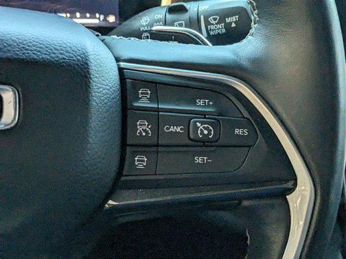 2022 Jeep Grand Cherokee L Altitude