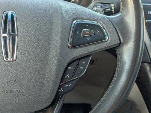 Platinum Dune Metallic Tri-Coat 2016 Lincoln MKX Reserve