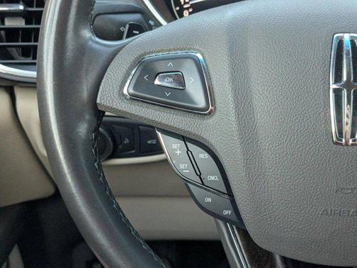 Platinum Dune Metallic Tri-Coat 2016 Lincoln MKX Reserve