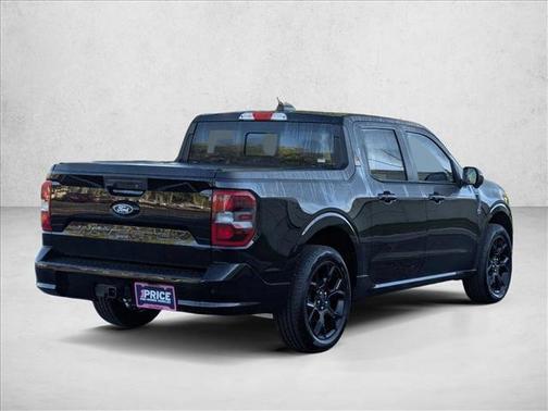 Shadow Black 2025 Ford Maverick Lobo