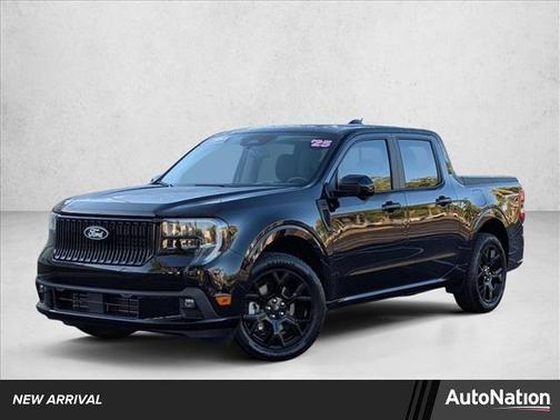 Shadow Black 2025 Ford Maverick Lobo