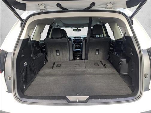 Crystal White Pearl 2019 Subaru Ascent Limited 7-Passenger