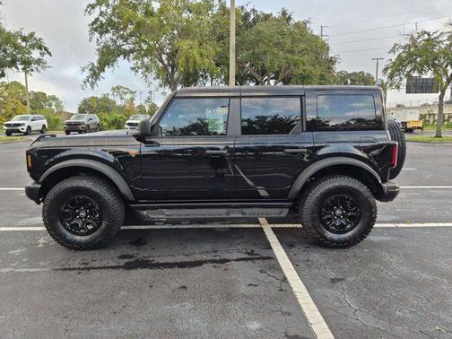 Shadow Black 2026 Ford Bronco Badlands