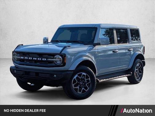 Avalanche Gray 2026 Ford Bronco Outer Banks