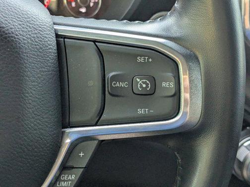 Bright White Clearcoat 2023 RAM 1500 Laramie