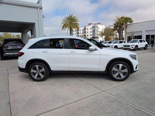 2017 Mercedes-Benz GLC 300 Base