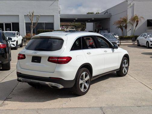2017 Mercedes-Benz GLC 300 Base