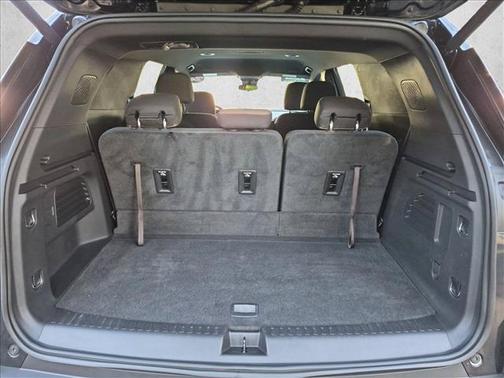 Mosaic Black Metallic 2024 Chevrolet Traverse LT