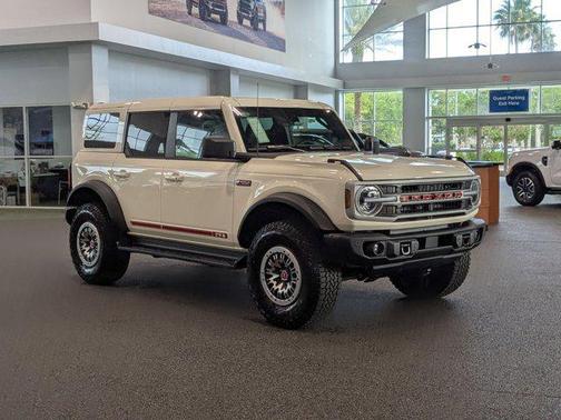 Wimbledon White 2026 Ford Bronco Outer Banks