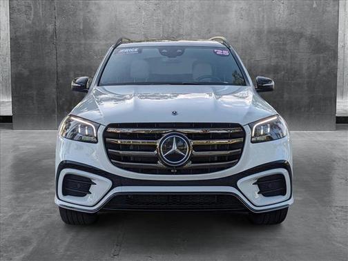 2025 Mercedes-Benz GLS 450 4MATIC