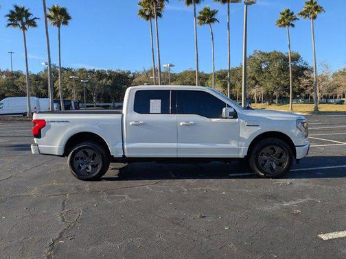 2023 Ford F-150 Lightning LARIAT