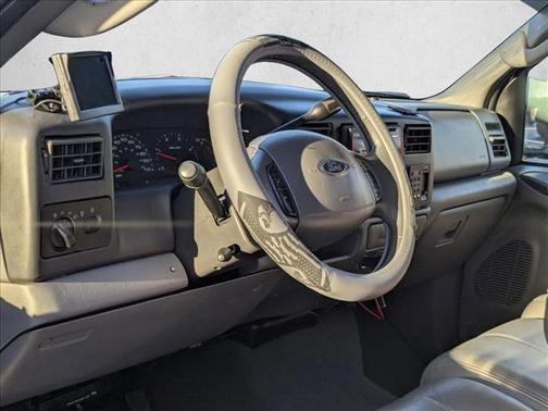 2004 Ford F-250 XL Crew Cab