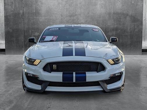 2016 Ford Shelby GT350 Base