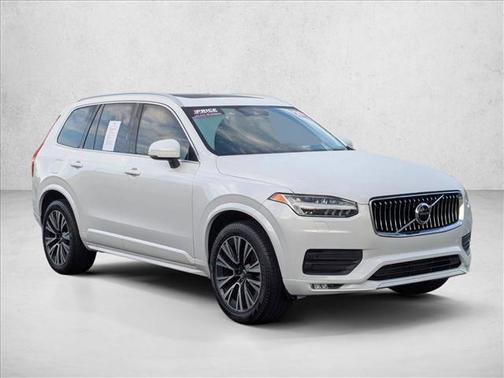 Crystal White Metallic 2021 Volvo XC90 T5 Momentum