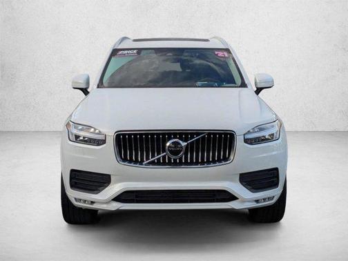 Crystal White Metallic 2021 Volvo XC90 T5 Momentum