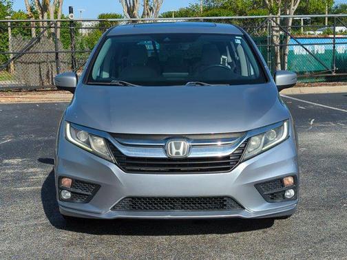 Lunar Silver Metallic 2018 Honda Odyssey EX-L