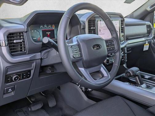 Avalanche 2026 Ford F-150 XLT