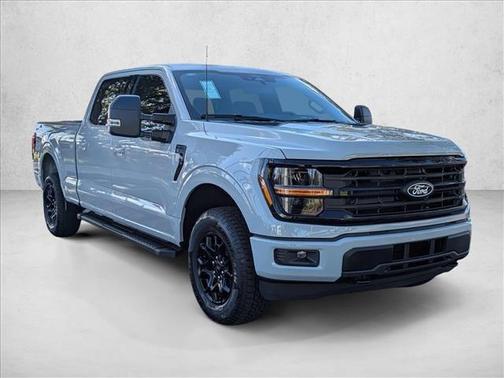 Avalanche 2026 Ford F-150 XLT