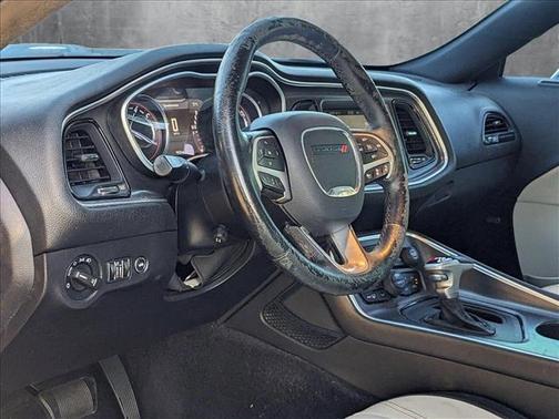 2015 Dodge Challenger SXT Plus