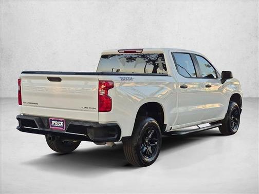 Summit White 2023 Chevrolet Silverado 1500 Custom Trail Boss