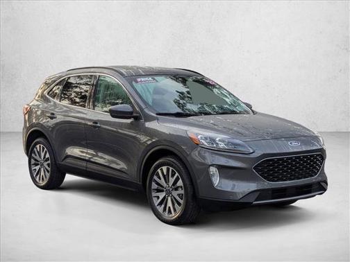 2022 Ford Escape Titanium