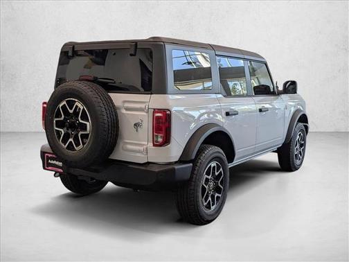 Oxford White 2025 Ford Bronco Big Bend