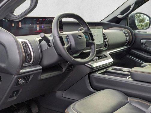 Agate Black Metallic 2026 Ford Expedition Tremor