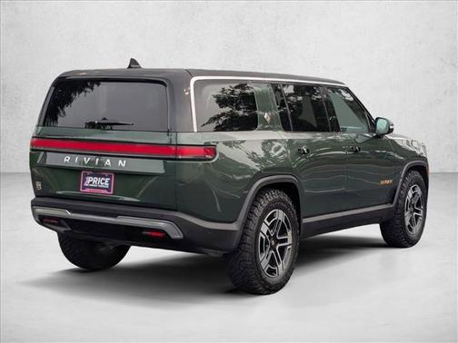 Launch Green [Green] 2022 Rivian R1S Launch Edition